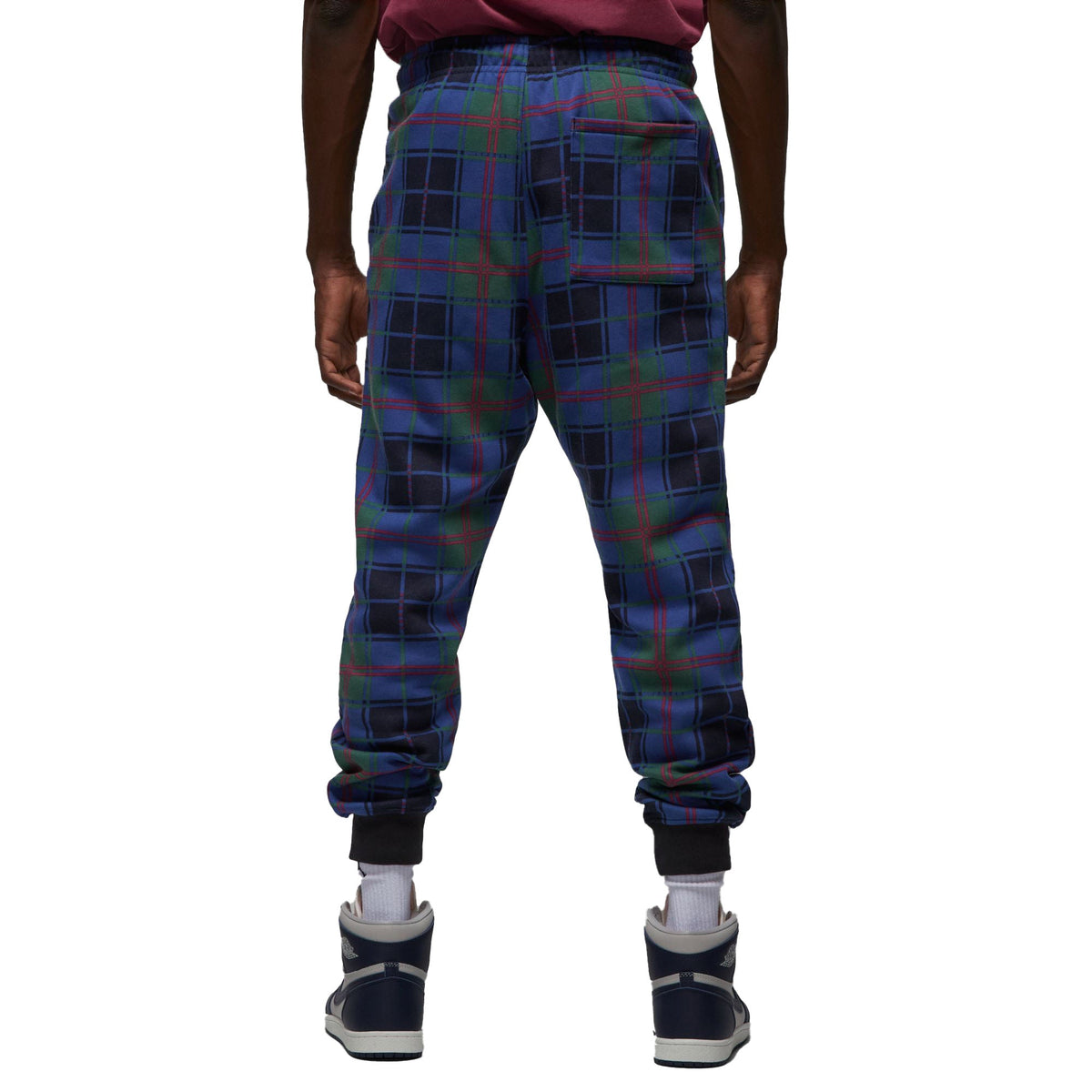 Jordan Essential Holiday Men's Fleece Pants.